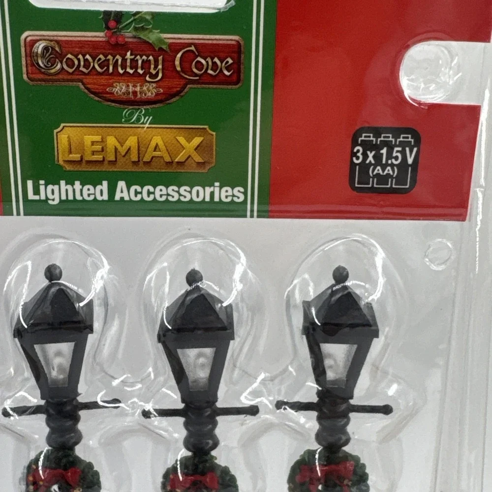 Lemax Village Gas Lantern Street Lamp Set 4 Christmas Village Accessory 2006 NEW